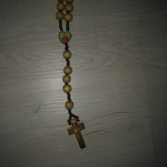 Vintage Wooden Beaded Rosary ✝️ - Picture 2 of 5